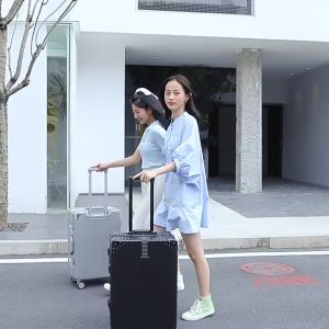 กระเป๋าเดินทาง 20 นิ้ว และ 24 นิ้ว กระเป๋าเดินทาง สีของเดินทาง วัสดุABS+PC กระเป๋าเดินทาง โครงซิป