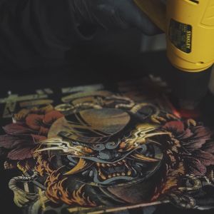 Kaos Distro Jepang Original Tshirt Pria Branded Japanese Art Guntai Cloth GT Daruma Cotton Combed 24s