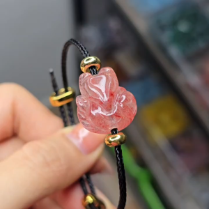 Q2181 Vòng hồ ly Thạch Anh Tóc Đỏ cộng sinh Ưu Linh hồng đào cho Hỏa và Thổ - Phong Thuỷ TUDO P