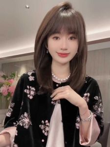 New Chinese Style Zen Inspired Tang Suit Jacket Womens Velvet Top with Embroidery Sparkling Sequins High End Premium Quality