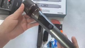 Mic KaraokeTanpa Kabel Mikrofon Karaoke Genggam LED Digital Ganda Nirkabel Single Mic Double Mic Professional Microphone