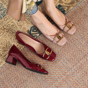 Women square-toe 4.5cm high heels French retro patent leather pumps