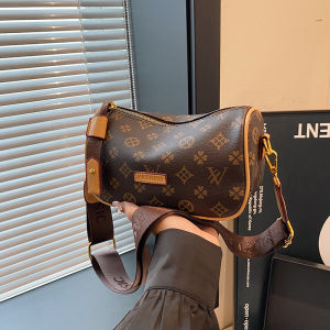 Fashionable French Style Crossbody Bag for Women Versatile Small Satchel Shoulder Bag Casual Chic Polyester Lining Zipper Closure