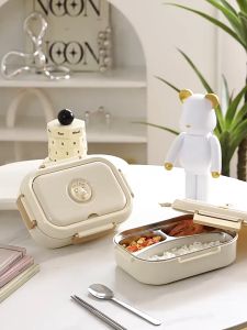 Hộp cơm 3 ngăn Inox 304 họa tiết Bear Blink Hộp đựng cơm mang văn phòng giữ nhiệt tặng kèm muỗng đũa HC06