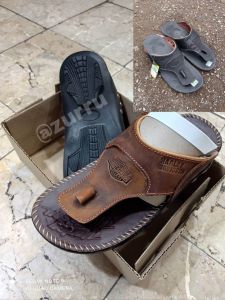 SANDAL JEPIT KULIT PRIA DEWASa terlaris