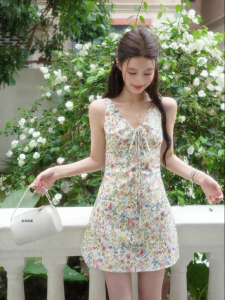 THROUS | Đầm Dáng A Cổ V Giúp Gọn Eo Có Thể Mặc Hai Cách 100% Cotton In Hoa