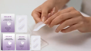 EELHOE Serum Infused Microneedle Patch Eye Patch Menghilangkan garis-garis halus Mencerahkan warna kulit sekitar mata Melembabkan kulit yang ketat