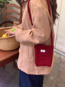 Red Atmosphere Egg Crossbody Small Square Bag Autumn and Winter Hand-Woven Phone Bag Mini Wool Knitting Shoulder Bag