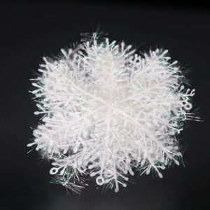 50PCS Christmas Snowflakes Xmas Tree Decorations Plastic White Snow Flakes Ornaments Home Indoor Winter Wonderland Decor