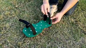 【Free Shipping】1 Pair Epoxy Aerating Spikes Shoes Tool Garden Yard Grass Scarification Tool Garden Lawn Shoe