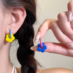 LL Fashionable and sweet dopamine contrasting flower colored earrings ES64818
