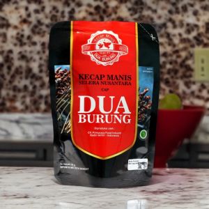 KECAP MANIS CAP DUA BURUNG REFILL 6 X 93ML
