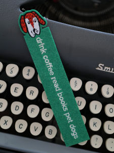 Đồ Thủ Công Guha Original Hand-Drawn Little Dog Colorful Wool Felt Thêu Móc Sách Thiết Kế Hoạt Hình Quà Tặng Sáng Tạo