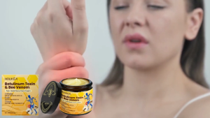 【Stok Sedia】Houkea Bee Venom Joint Pain Relief Cream - Soothes Aching Knees & Shoulders Relieves Stiffness Mild Natural Formula 60g