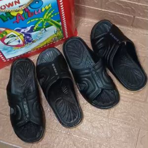 รองเท้าแตะสวมยางผู้ชาย สีเข้ม พื้นหนา สวมใส่สบายเท้า