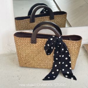Chawool Thai Wood Handle Handbags Female Advanced Texture French Straw Bag Seaside Vacation Vegetable Basket Bag