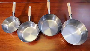 Nicedeal Japanese 16cm Pot Non-Stick 304 Stainless Steel saucepan Wooden Handle Wok no lid