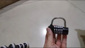 Gembok Kombinasi 10 Angka: Pilihan Terbaik untuk Rumah, Gudang, Motor, dan Koper