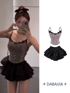 ชุดกระโปรงสั้นทรงเค้กสีดำเอวสูงพร้อมเสื้อกั๊กสั้นแบบเกาะอก ดีไซน์เปิดหลัง ประดับเลื่อม เซ็กซี่สำหรับฤดูร้อน 2025