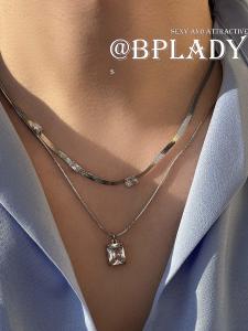 สร้อยคอโซ่กระดูกสัตว์แบบสองชั้นพร้อมจี้หินเซอร์โคเนีย โซ่กระดูกไหปลาร้าหรูหราสำหรับผู้หญิง โซ่คอแบบใหม่ที่หรูหราและไฮเอนด์