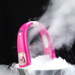 Quạt mini đeo cổ quạt đeo cổ mini gấu dâu không cánh tích điện cute thời trang cao cấp - Happy Home 4U