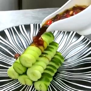 Alat Pengiris Spiral Roller Sayuran Spiral Blade Roler Manual - Pisau Alat Hias Pengulir Buah dan Sayur Spiral Tajam Stainless Steel Anti Karat