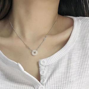 New 2024 Chinese Style Feng Shui Safe Lock Necklace Womens Unique Design Sensation Clavicle Chain Internet Famous Neck Chain