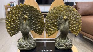 Đôi công xòe đuôi bằng đồng màu xanh giả cổ cao 23cm rộng 20cm nặng 2.8kg/đôi