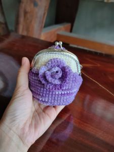 กระเป๋าปิ๊กแป๊กใส่เหรียญ กระเป๋าถักโครเชต์ ติดโบว์ ดอกกุหลาบ งานแฮนด์เมด