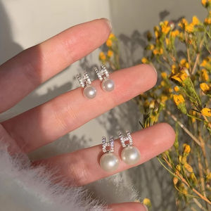 ต่างหูไข่มุกเงินแท้ 925 ตัวอักษร H สำหรับผู้หญิง สไตล์ฝรั่งเศสย้อนยุค เครื่องประดับแฟชั่นระดับไฮเอนด์ ดีไซน์เล็ก หรูหรา