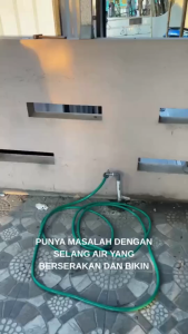 Gantungan Selang Air Tempel Dinding Serbaguna Minimalis untuk Taman dan Rumah