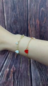 Gelang Wanita Model Daun Semanggi & Desain Unik