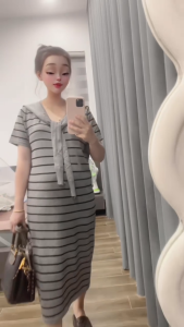 Váy len bầu kẻ cổ tim kèm khăn rời xinh xắn m380 đầm bầu trẻ trung hàng qc chất len đẹp mặc đi chơi