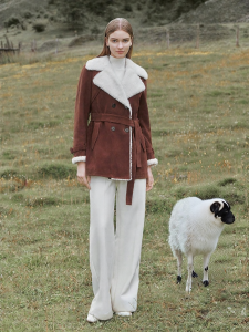 French Retro Turned Fleece Collar Specialty Sheepskin Mid-length Coat