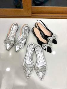 Giày sandan hở gót mũi nhọn GB65 nơ đá mẫu mới