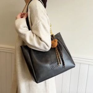 Grosir import jakarta snsd-8899 Aff Tas Louis ShidaI Free Paper bag & Certificate 295 Tag Label Tas Selempang Wanita Import Cantik