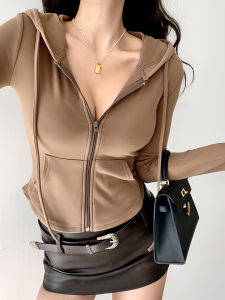 สไตล์อเมริกัน ซิป เสื้อฮู้ด ผู้หญิง สลิมฟิต สั้น เสื้อโค้ท สีบริสุทธิ์ ฤดูใบไม้ร่วง ฤดูหนาว แจ๊กเก็ตแฟชั่นสไตล์พื้นฐาน เสื้อท่อนบน