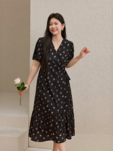 QLX | Beach Flower Print One-piece Waist Cinch Dress Plus Size