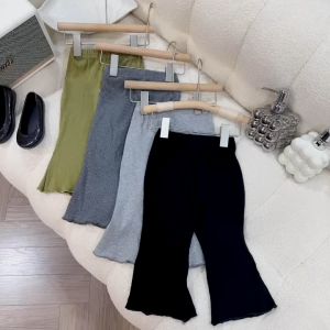 Quần legging bé gái loe gấu 10-30kg