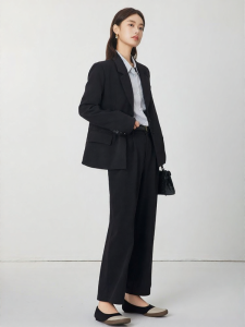 Elegant Business Suit for Women