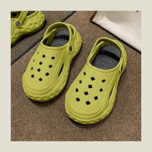 LH Bigsize ใหม่ รองเท้าแตะหัวโตผญตัว วัสดุยางนิ่ม สไตล์เกาหลี รองเท้าผญพื้นดำปั้มตัวอักษรดูดีสุดๆ สวมง่าย ใส่สบาย