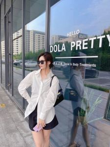 เสื้อเชิ้ตแขนยาวสีขาวสไตล์ฝรั่งเศสสำหรับผู้หญิง เสื้อเชิ้ตทรงเข้ารูปฤดูใบไม้ผลิและฤดูใบไม้ร่วง เสื้อเชิ้ตแขนยาวแบบสวมใส่ด้านใน