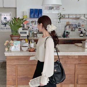 ยางรัดผมทรงหอยลายเนื้อสัมผัสเบาๆ ยางรัดผมสไตล์เกาหลีสำหรับผู้หญิง รัดผมแบบเรียบง่ายและหรูหรา ยางรัดผมแบบใหม่ที่มาพร้อมกัน