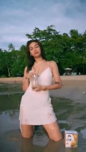 Luxe Slim Caffé Macchiato: Stylish Coffee Cup with Freebies Included