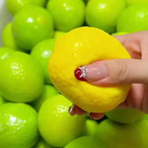 Handmade Crispy Lemon Stress Ball Squeeze Toy Color-Changing Crunchy Mango Squishy Fidget Toy ASMR Sensory Stress Relief Toy