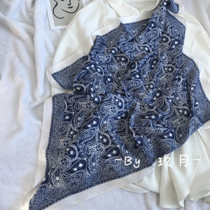 ลายดอกไม้อัลมอนด์สีน้ําเงิน ผ้าไหม ผ้าพันคอ สไตล์เกาหลี สี่เหลี่ยมเล็ก หลากหลาย ผ้าผูกคอสําหรับพนักงานเสิร์ฟทางอากาศ โพลีเอสเตอร์ ผ้าไฟเบอร์