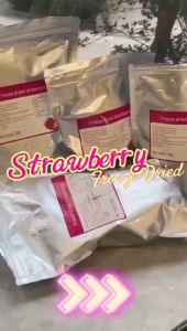 [ BUY 1 GET 1 ] Freeze-Dried Strawberry 100g | Real Strawberry Fruit Snack | Crispy Fruity Dried Strawber