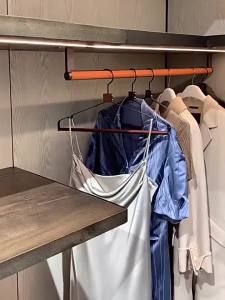 Minimalist Leather Closet Hanging Pole