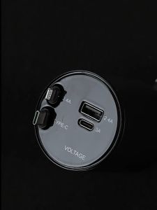 Pengisi daya mobil 60W kabel pengisian daya super cepat satu hingga tiga untuk konverter mobil steker mobil 4 in 1