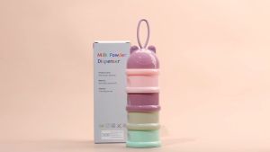 Infant&Baby Milk Powder Dispenser with 4 Separate Twist-Lock compartments Portable with Silicone Handle Good for Travel and Outdoor Activities